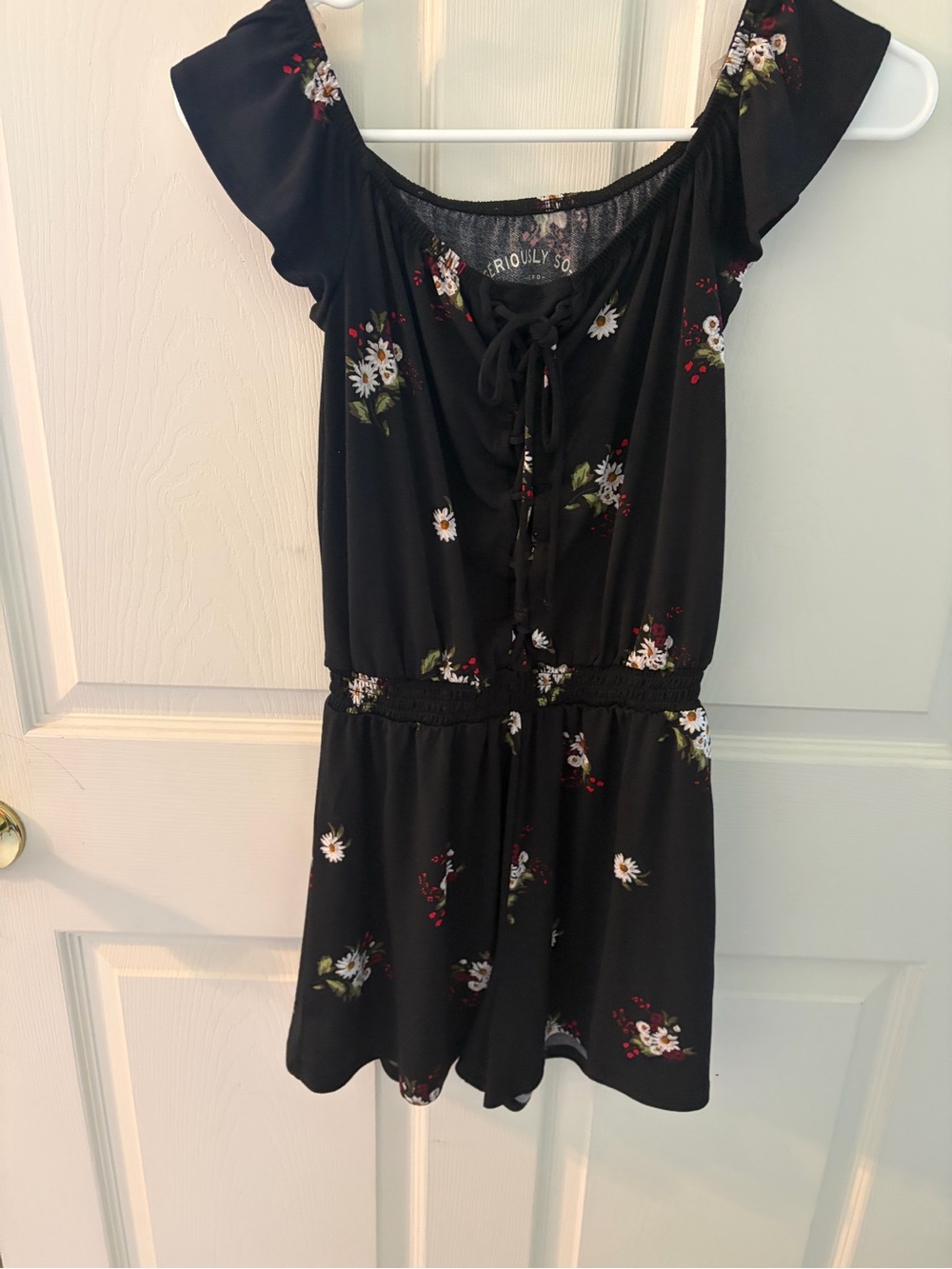 Black Floral Lace-Up Romper with Ruffle Shoulders size S